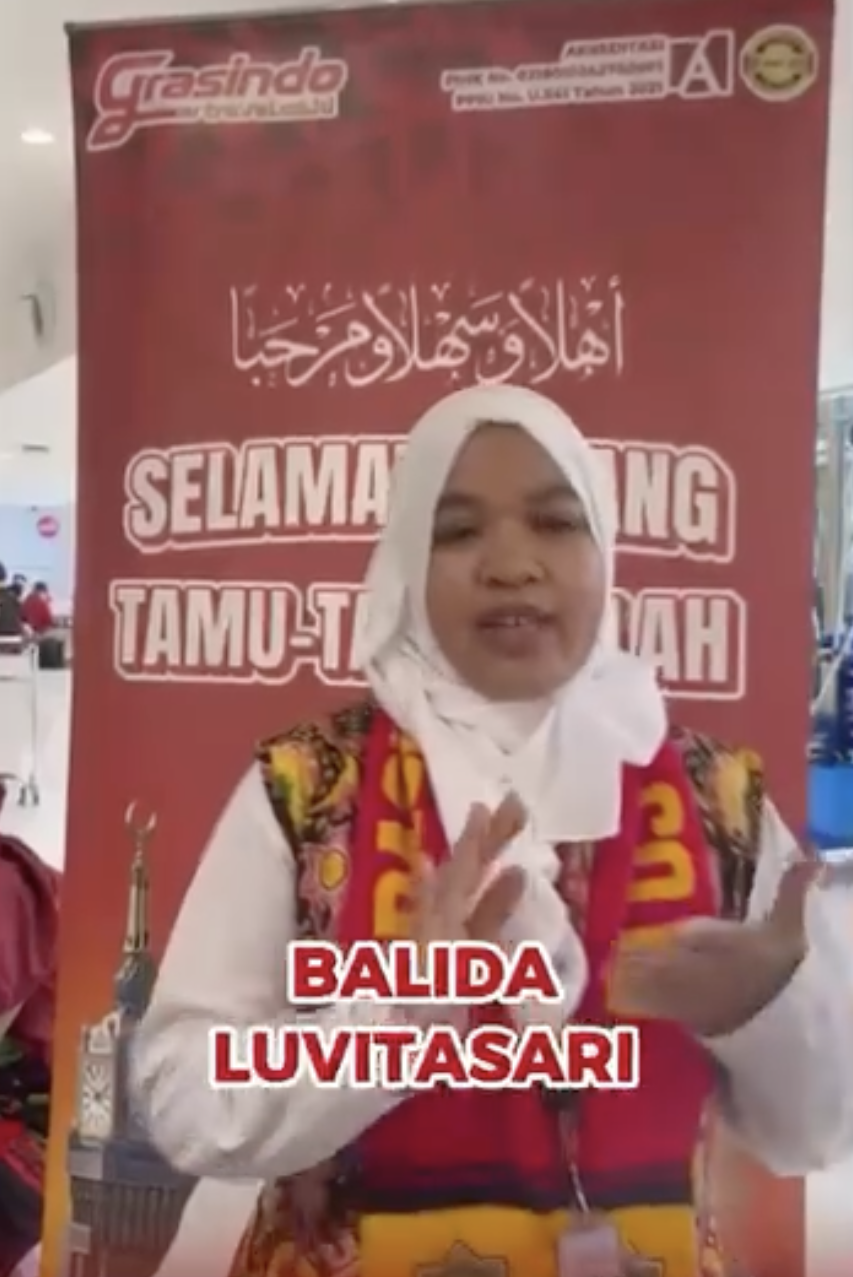Ibu Balida Luvitasari Ibu Isti- Umrah kloter 203