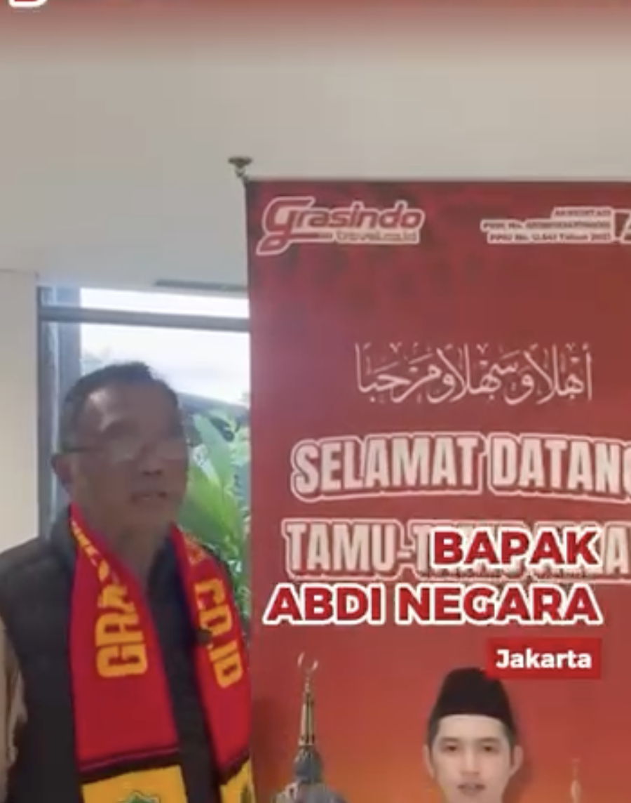 Bapak Abdi Negara, Bapak Harun Abdul Haris dan Ibu Samsina Dazib - Umrah kloter 205